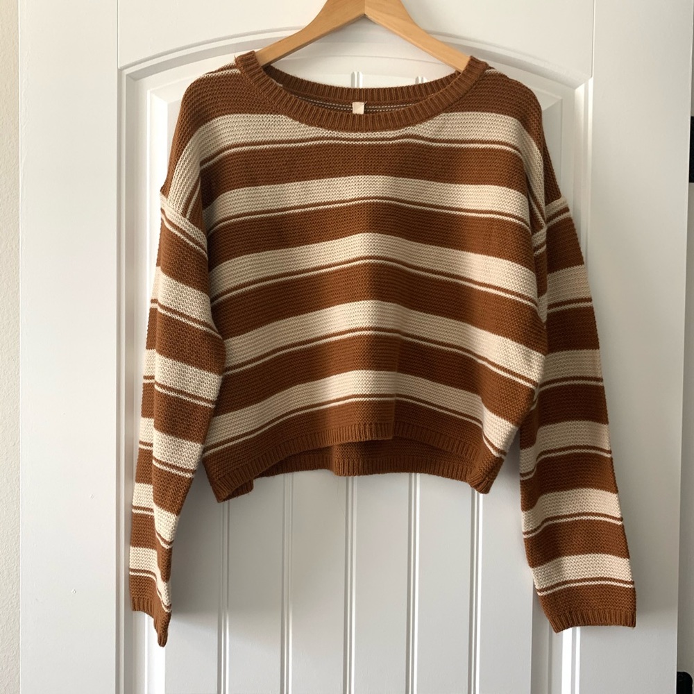 STRIPED Crop Sweater✨